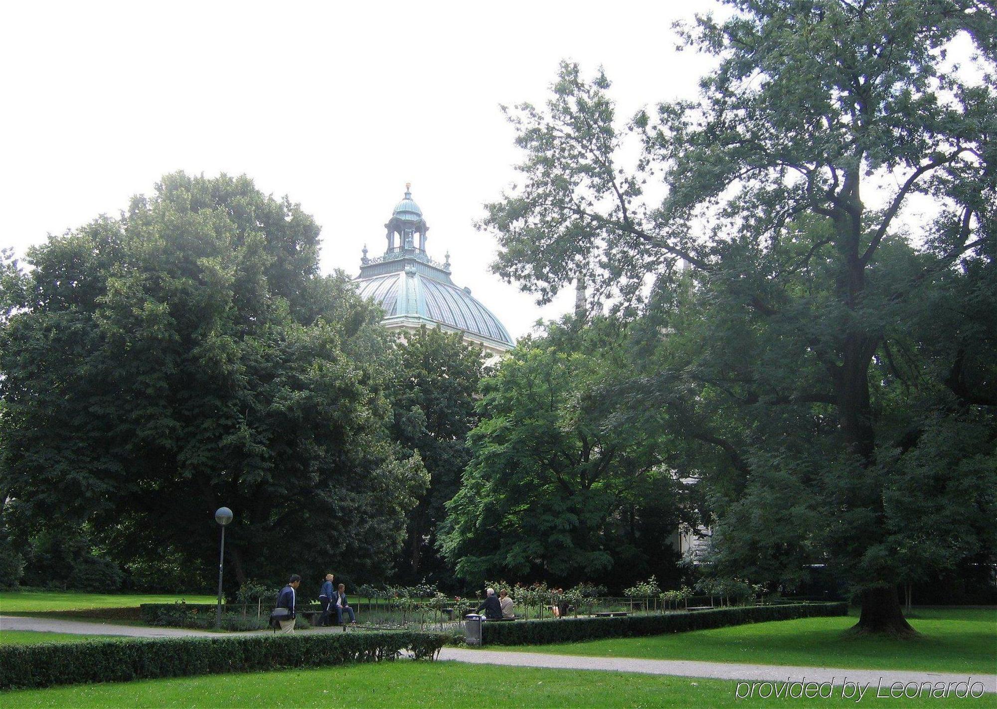 Vi Vadi Downtown 3* München